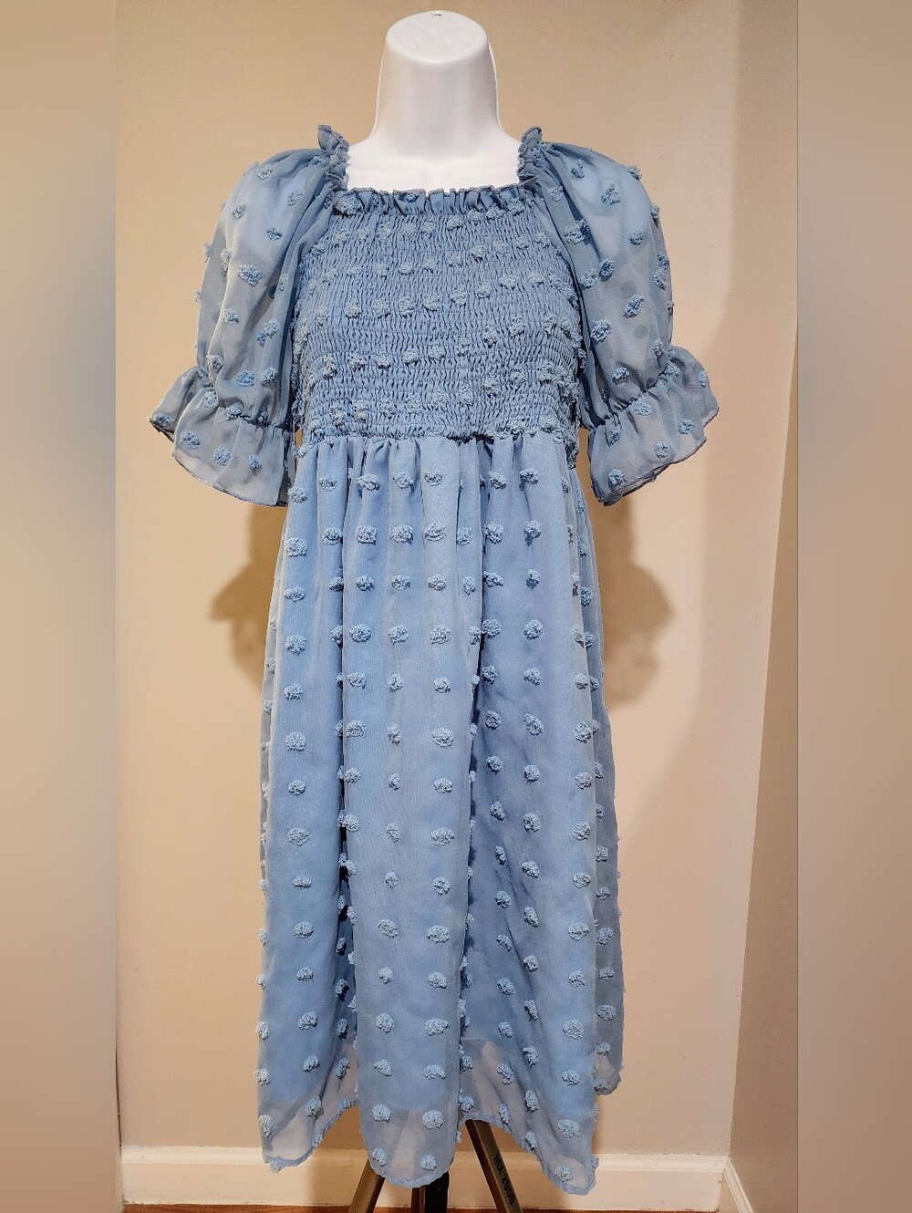 Light Blue Swiss Dot Smocked Babydoll Dress Puff Sleeve Size L Boho Maternity".
